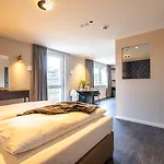 Maseven Muenchen Messe Dornach 4*