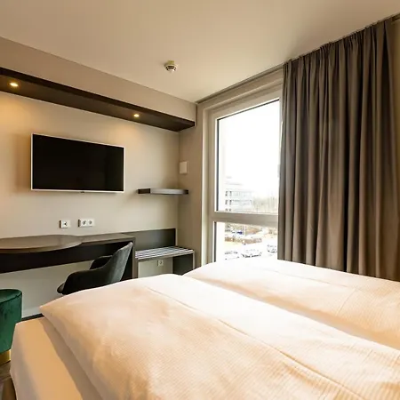 Maseven Muenchen Messe Dornach 4*