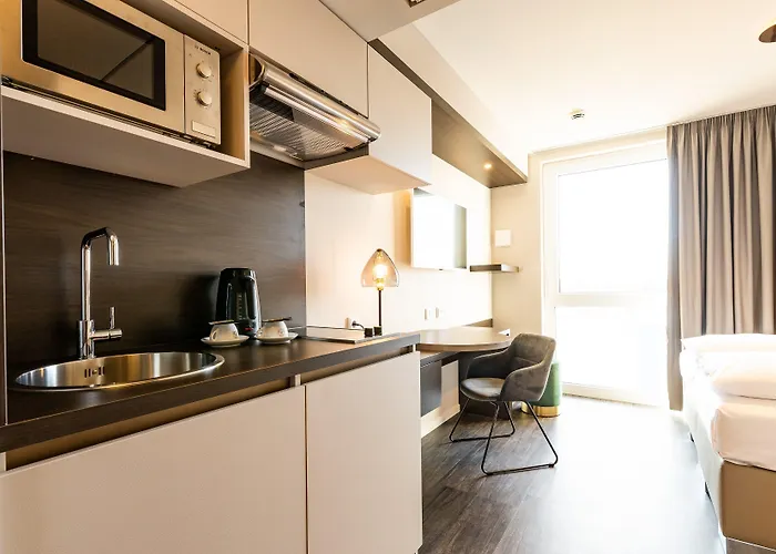 Maseven Muenchen Messe Dornach 4*